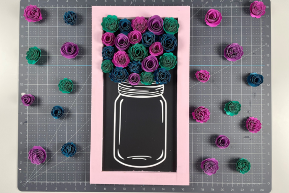 Transforming Flat Surfaces into立体 Art: The Guide to Making a 3D Paper Flower and Vinyl Chalkboard Sign